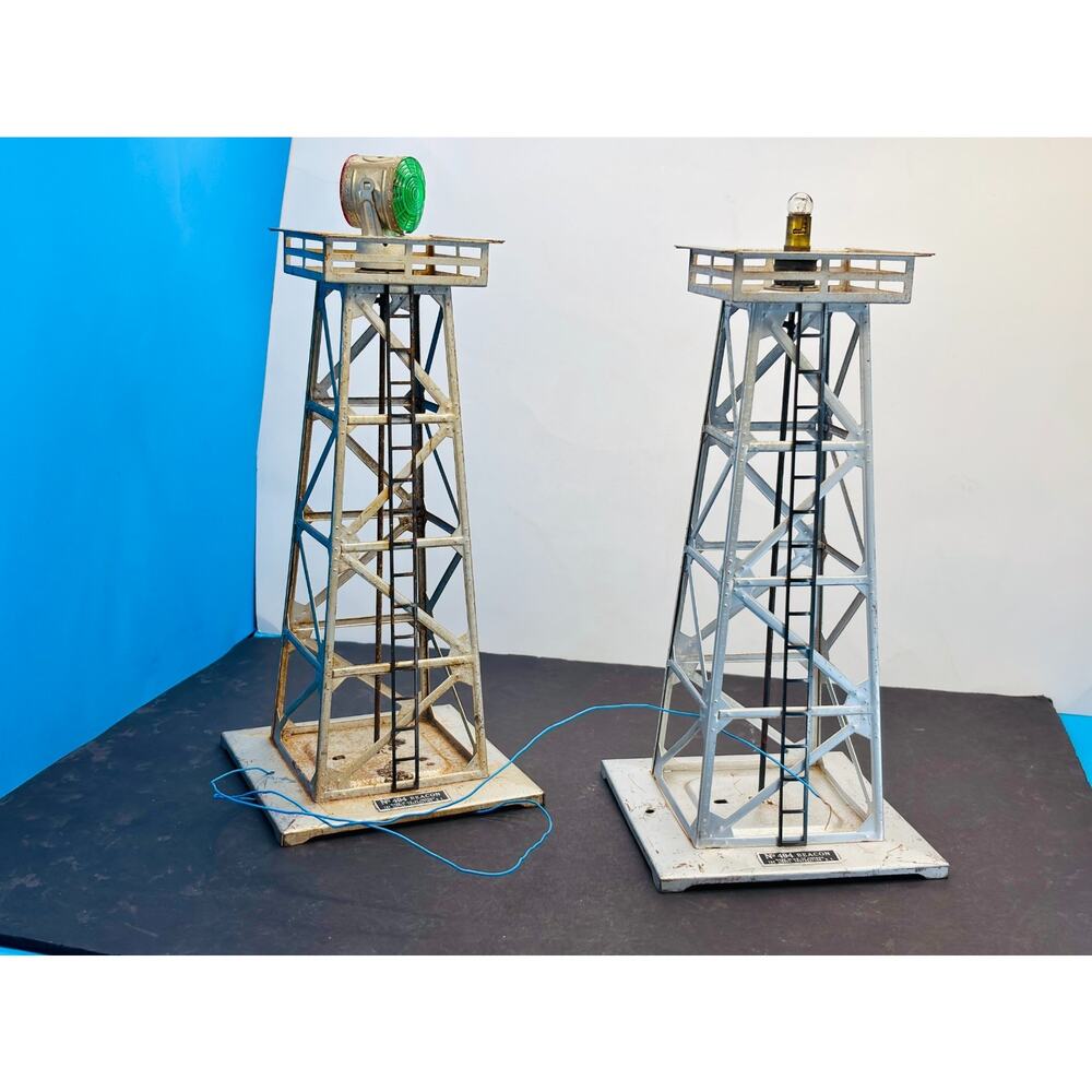 Vintage Lionel 494 Beacon Towers (2) O Gauge Train Parts Repair Lot